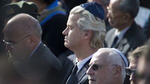 Geert wilders in jew hat.jpeg