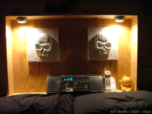 Skulz headboard.gif