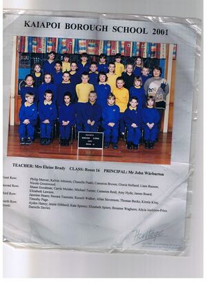 Sheld999 Class Picture 2001.jpg