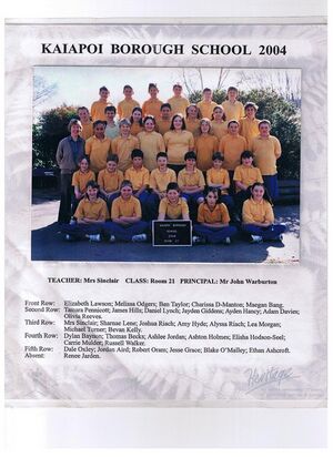 Sheld999 Class Picture 2004.jpg