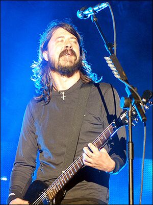 DoveGrohl.jpg