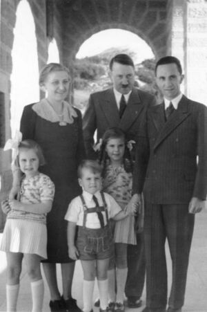 Hitlerwithgoebbelsfamily.jpg