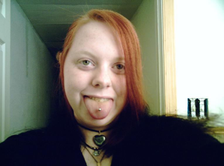 File:Tongue Ring by froggy2589.jpg