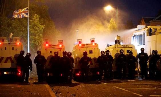 File:Brexit northern ireland riot police ready.jpg
