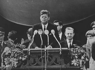 File:JFK-Ich bin ein Hallodri.jpg