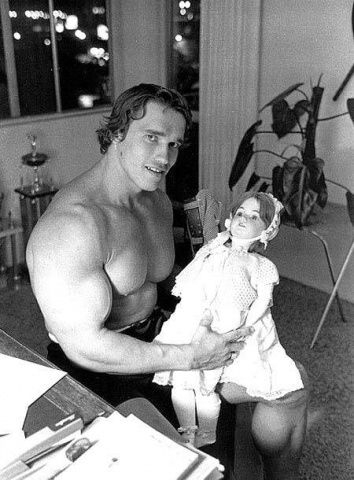 File:Arnold poses with a prized possession.jpg