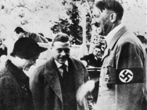 Edward VIII and friends.jpg