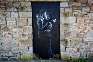 Banksy-MobileLovers.jpg